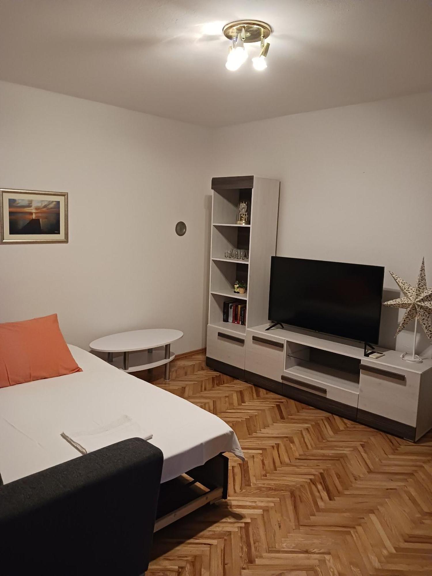 Apartments Marino - Near Family Friendly Beach Supetar Dış mekan fotoğraf